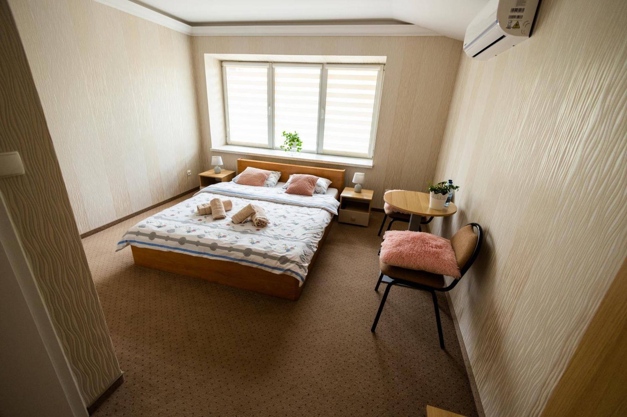 Gosciniec Nad Sawa Bed & Breakfast Handzlowka Exterior foto